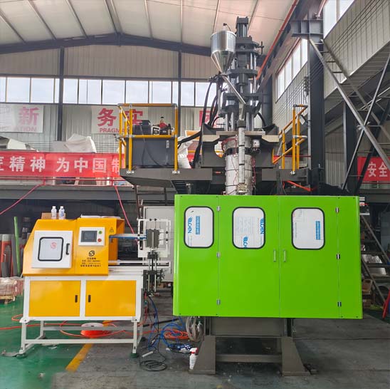 35、80液位线中空吹塑机1.jpg 35、80液位线中空吹塑机1.jpg