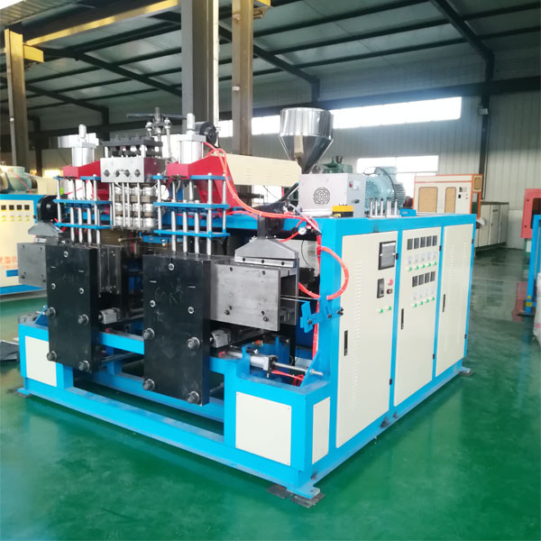 尿素化工堆码桶类吹瓶机的发展前景